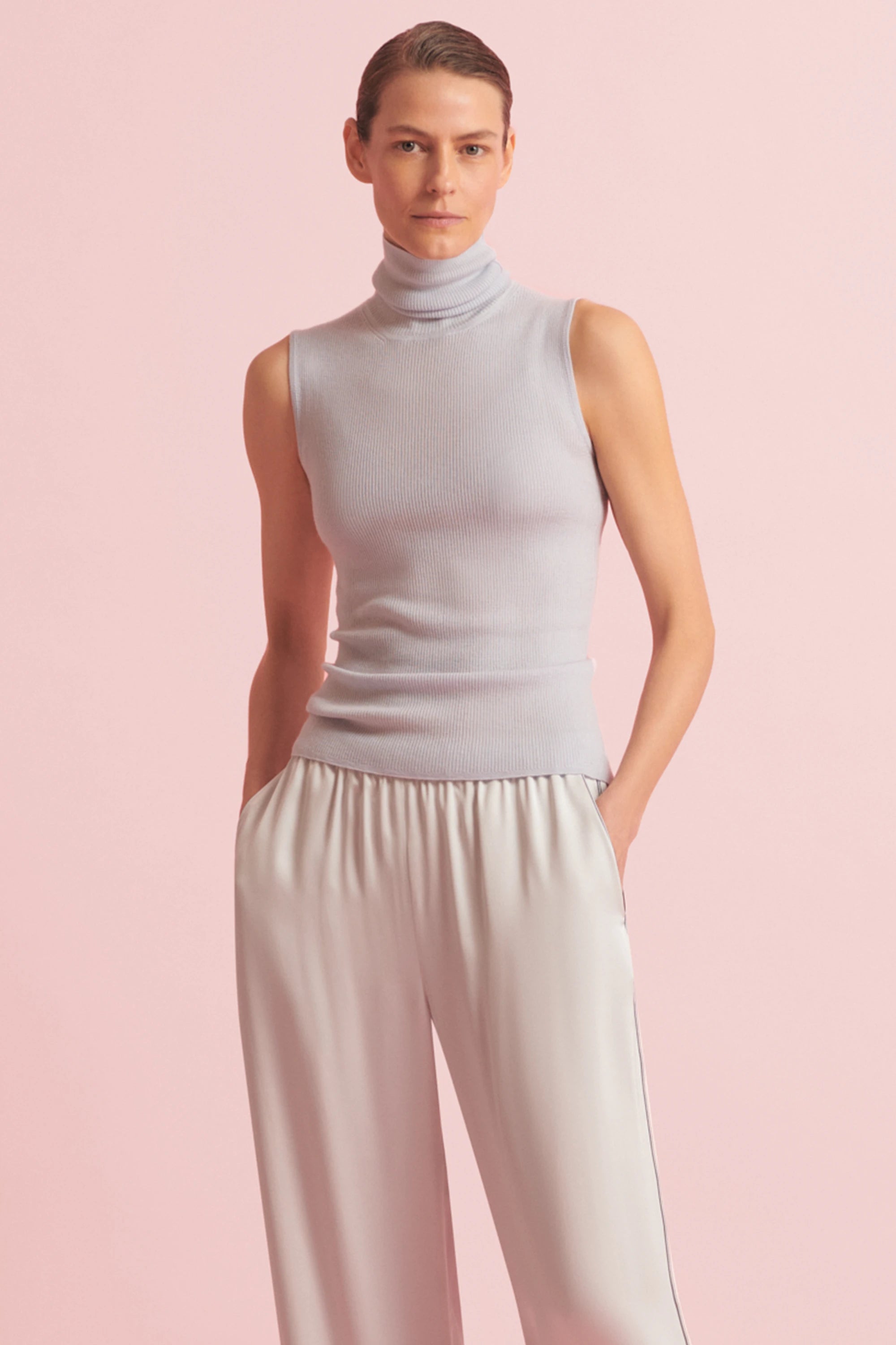 Knit Top N°11 | Cashmere Knit Sleeveless Turtleneck Top
