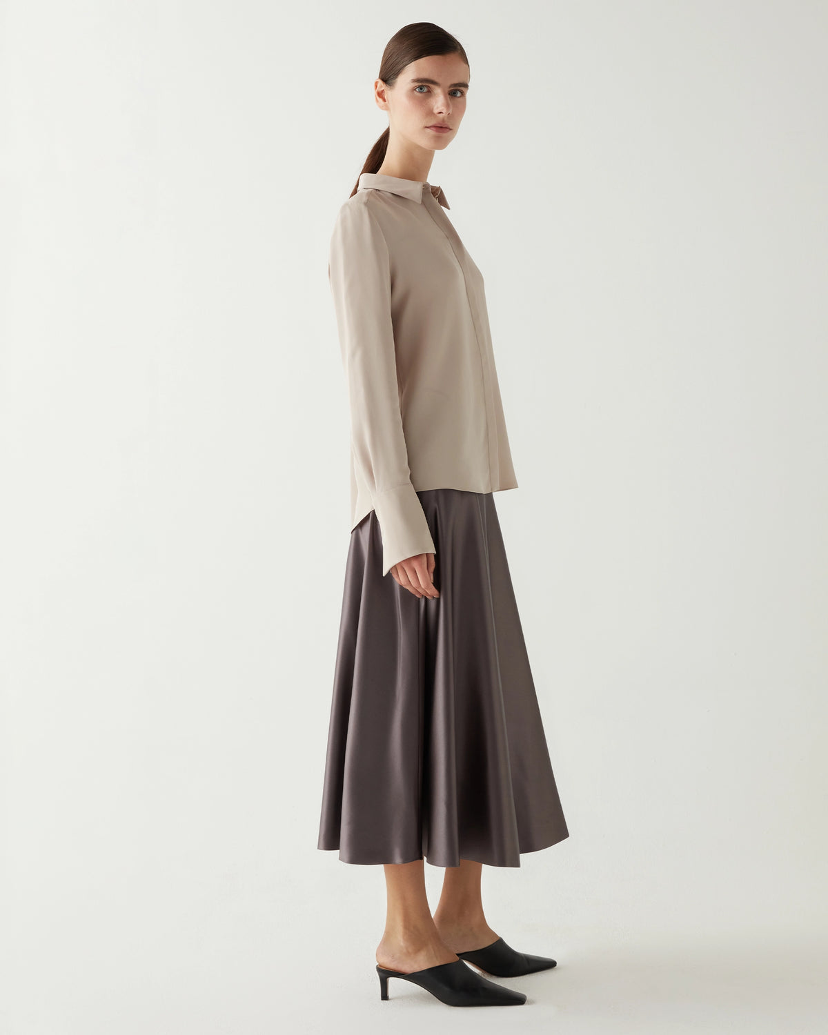 #color_taupe