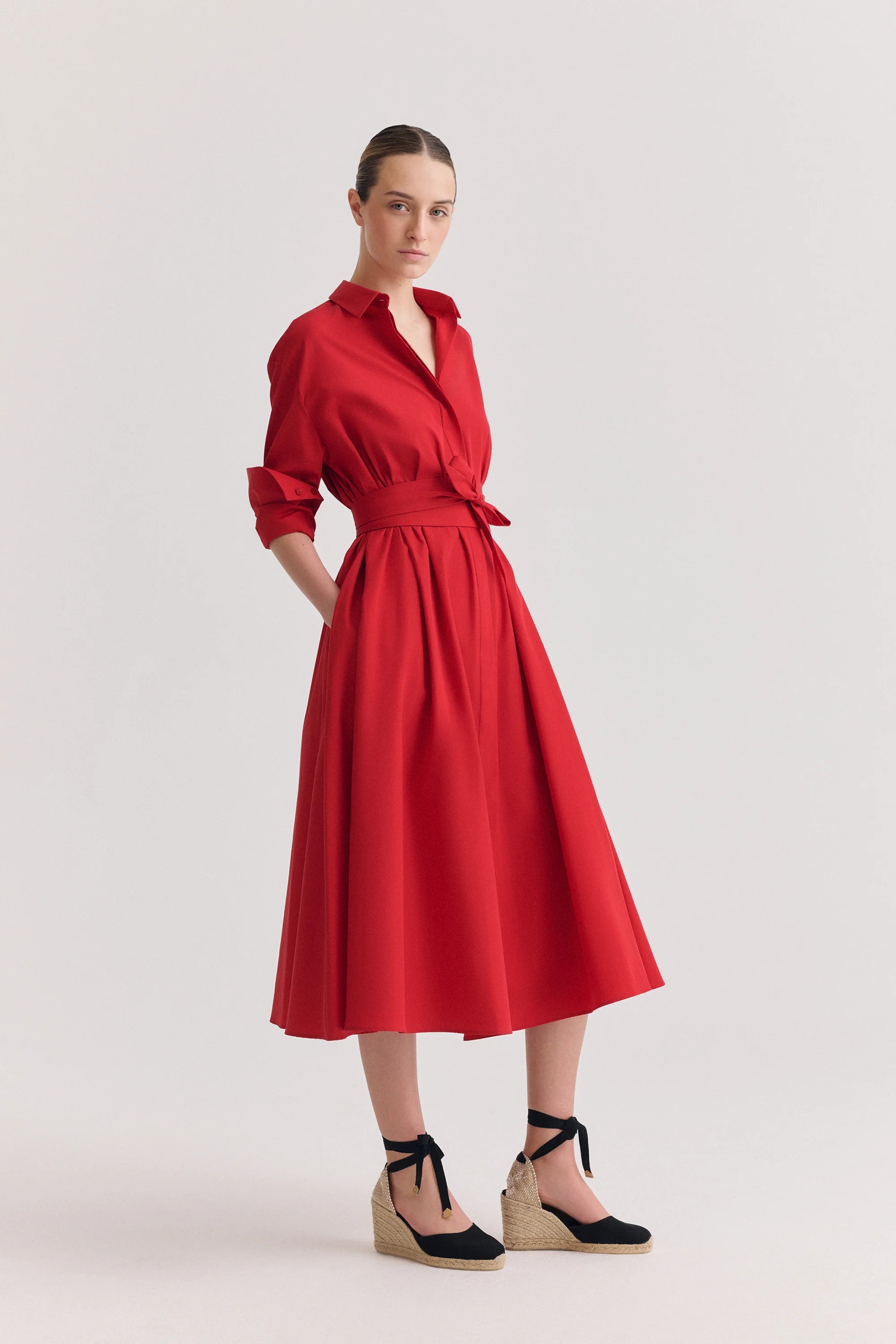 #color_scarlet red