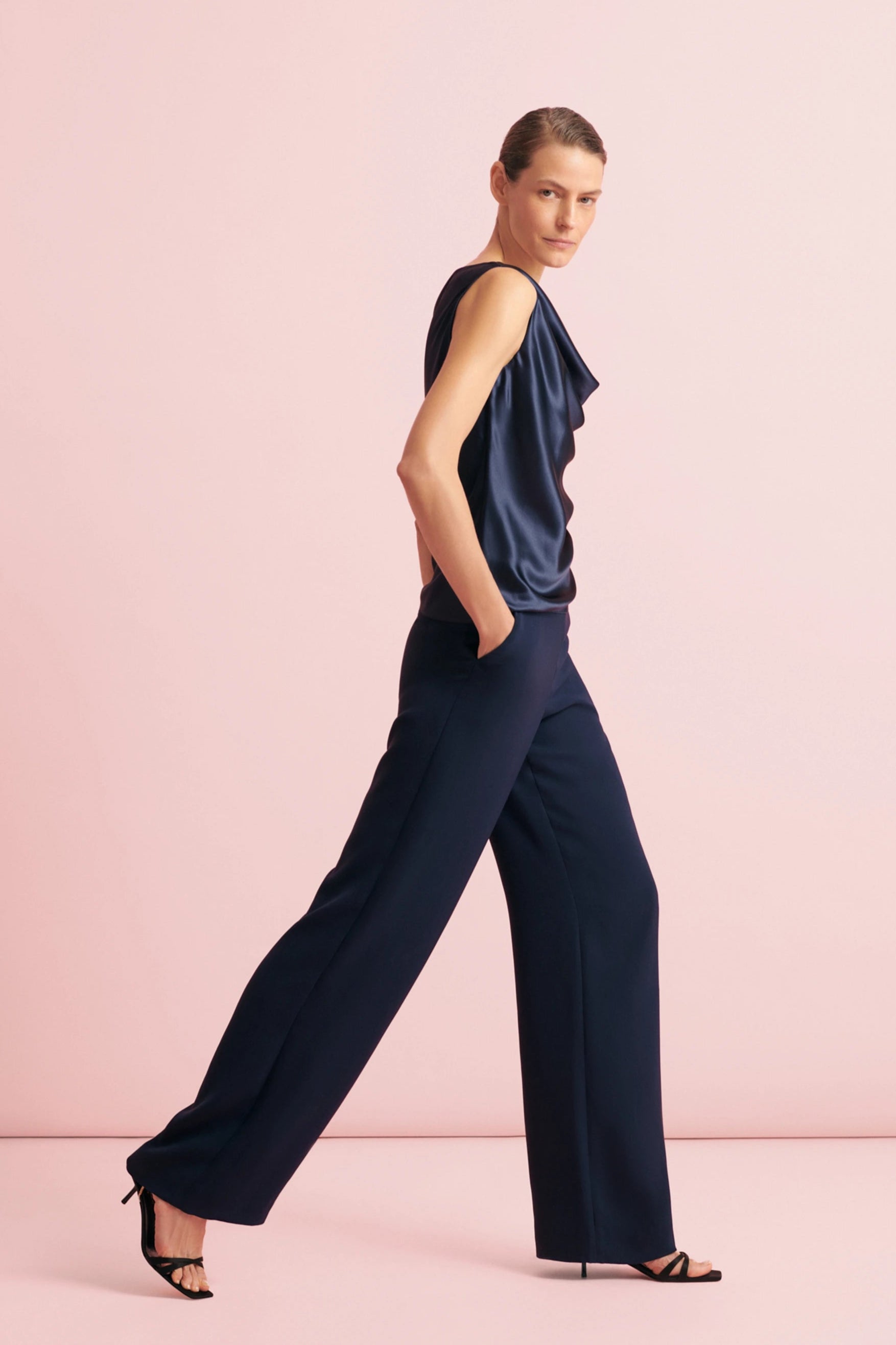#color_navy