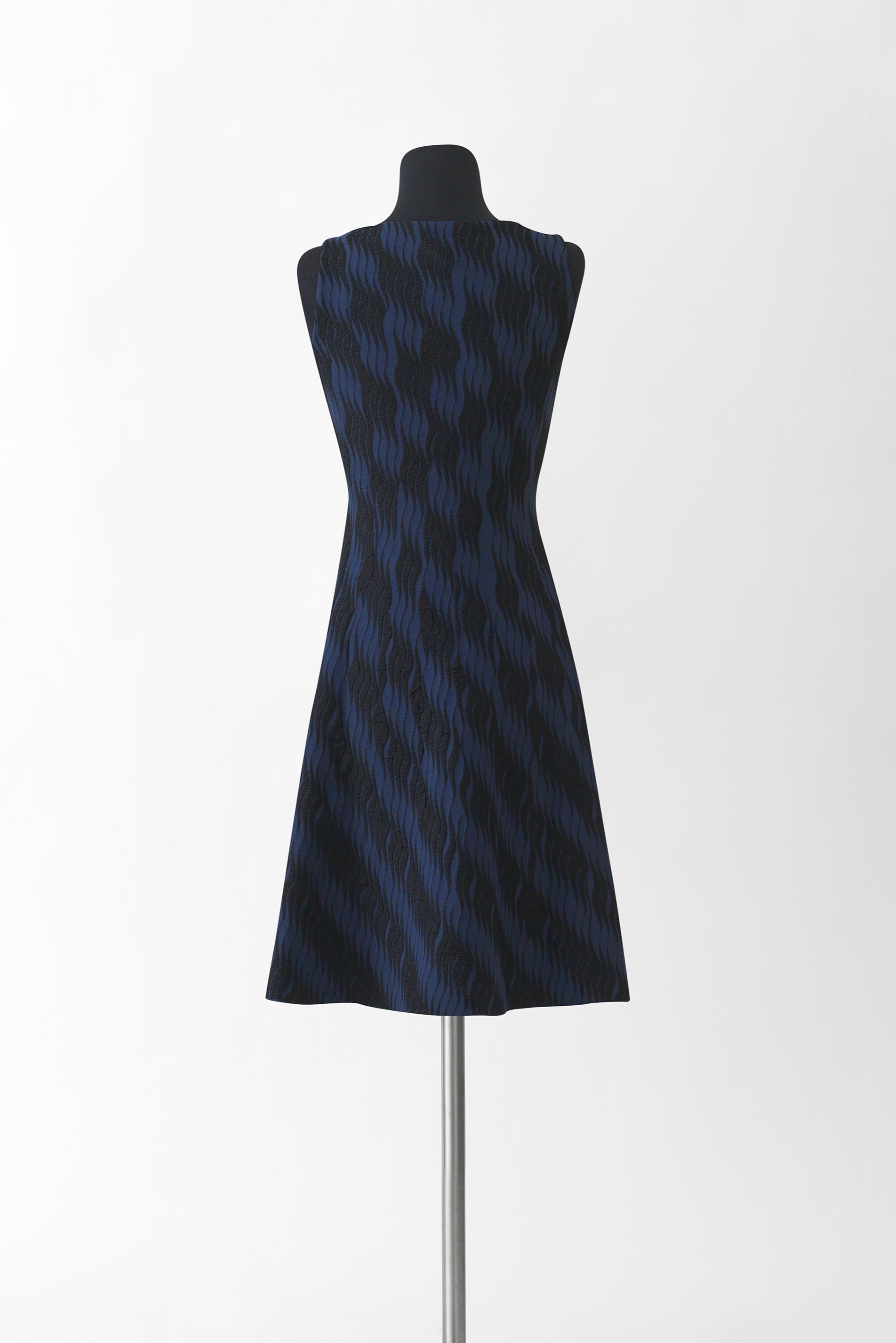 #color_black and navy