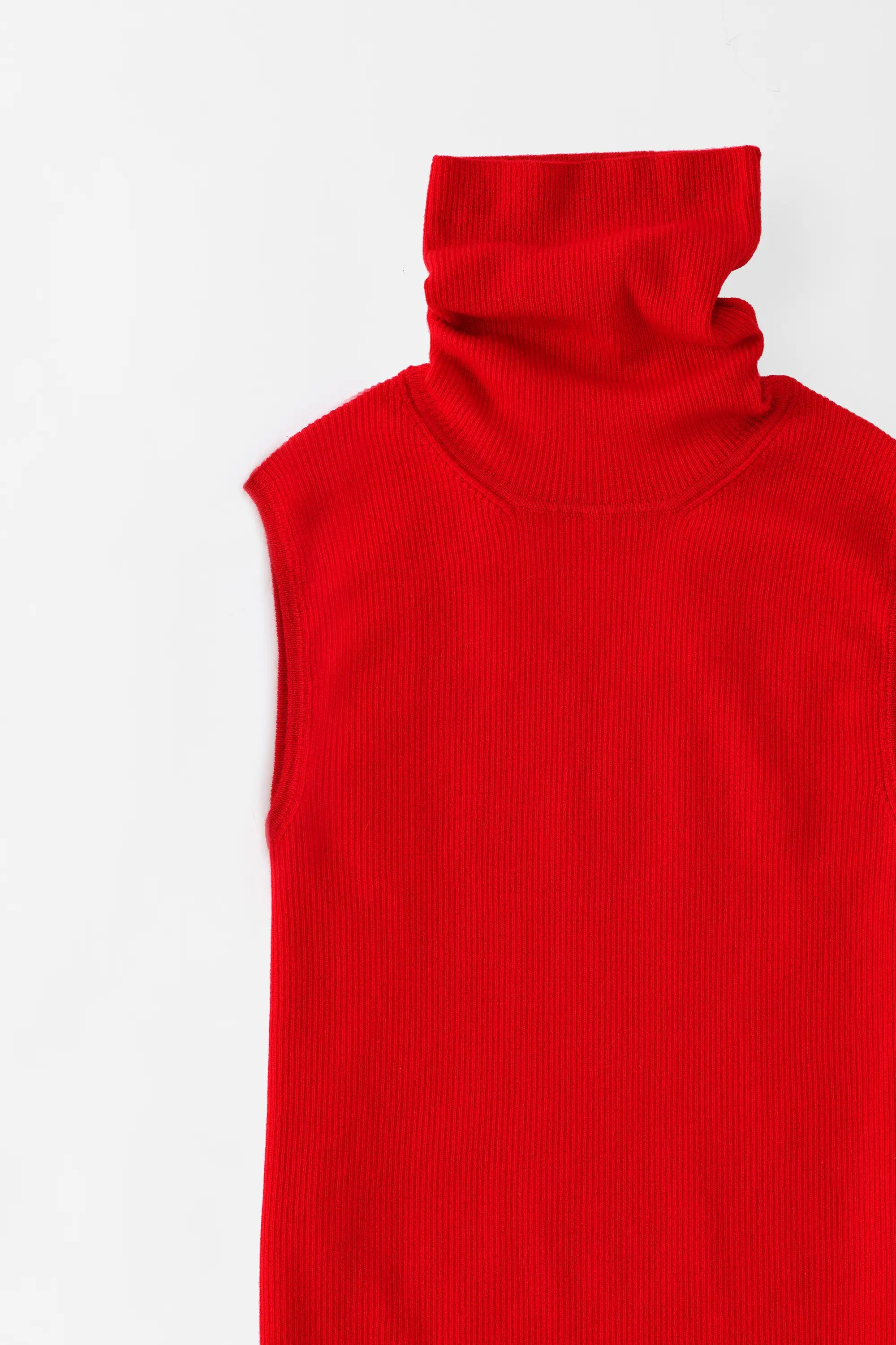 #color_Scarlet Red