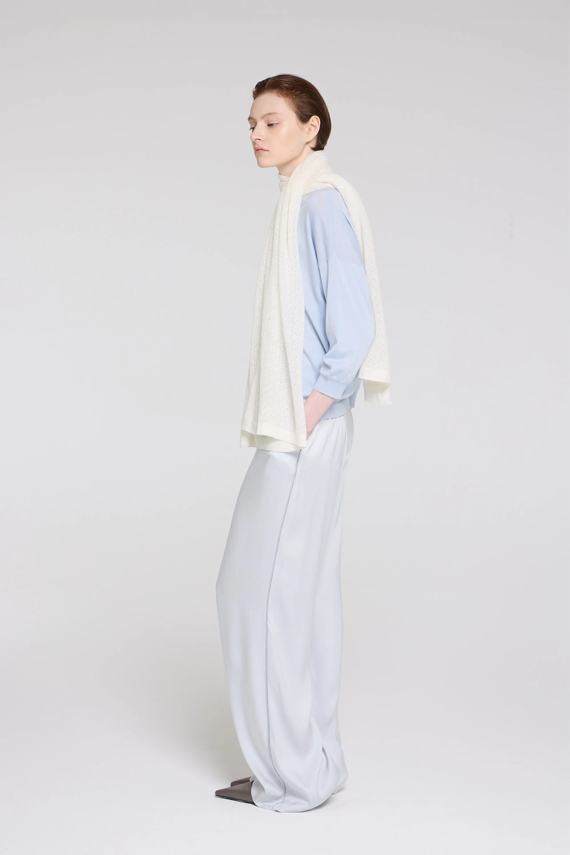 #color_ivory