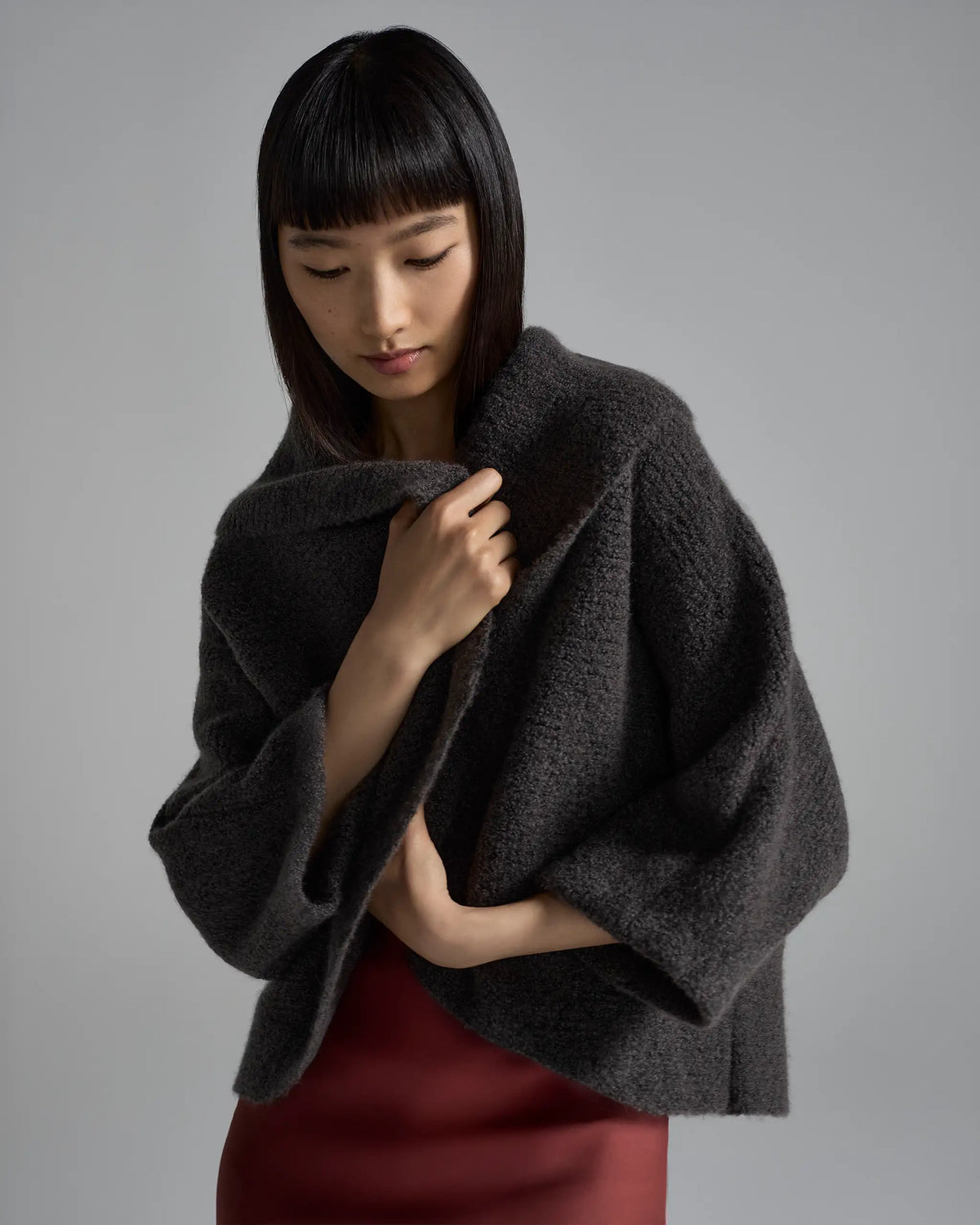 #color_grey taupe