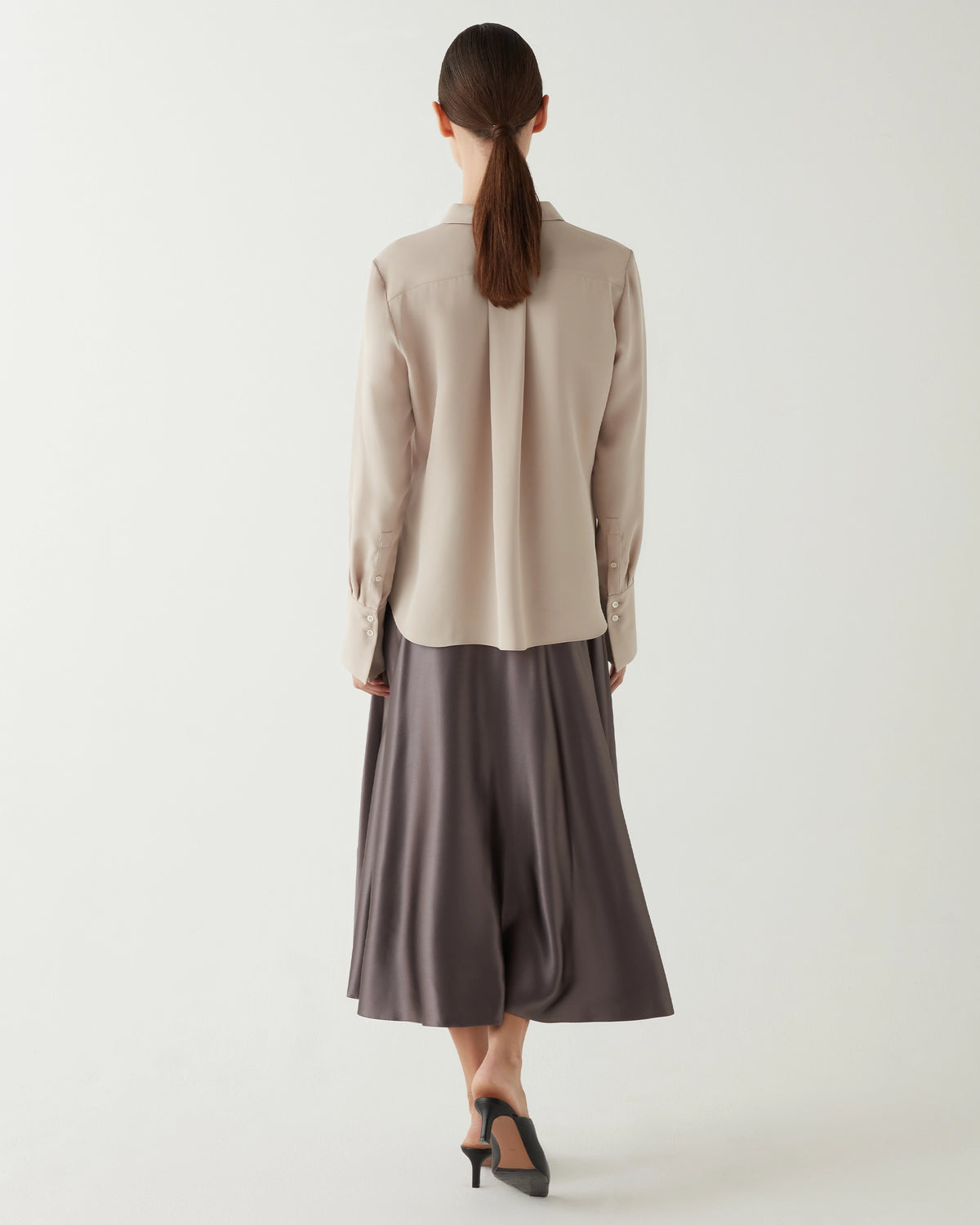 #color_taupe