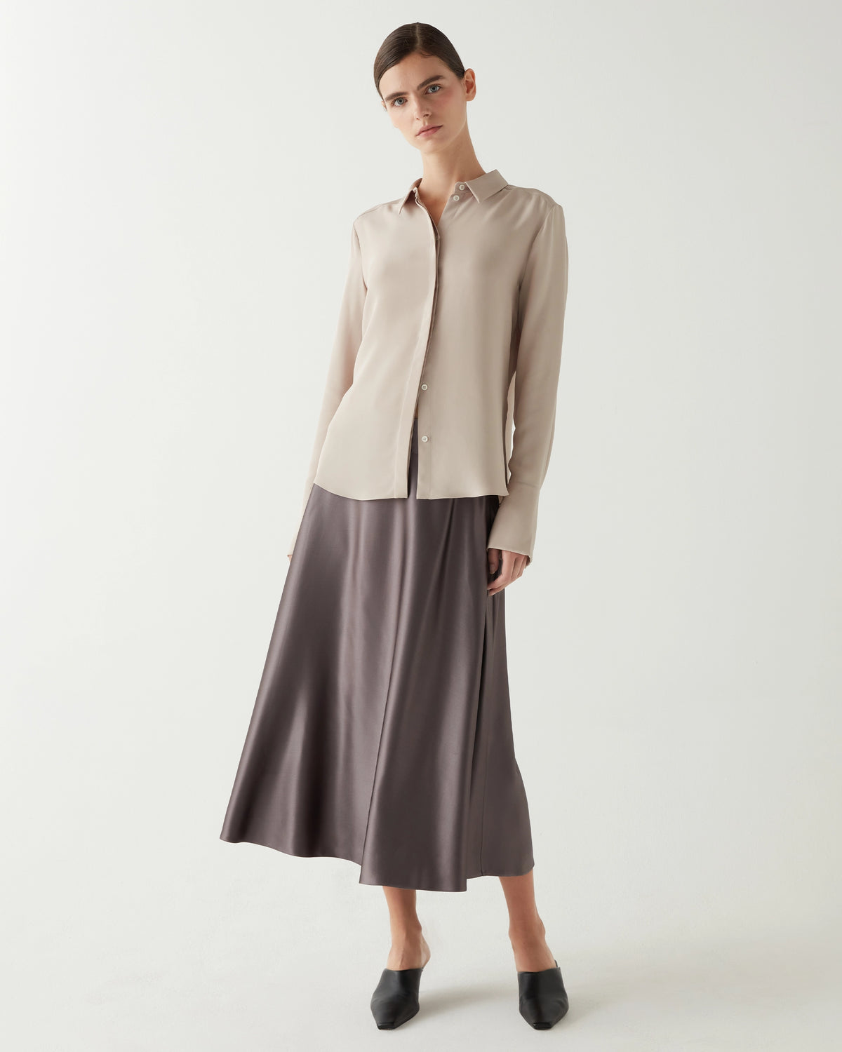 #color_taupe