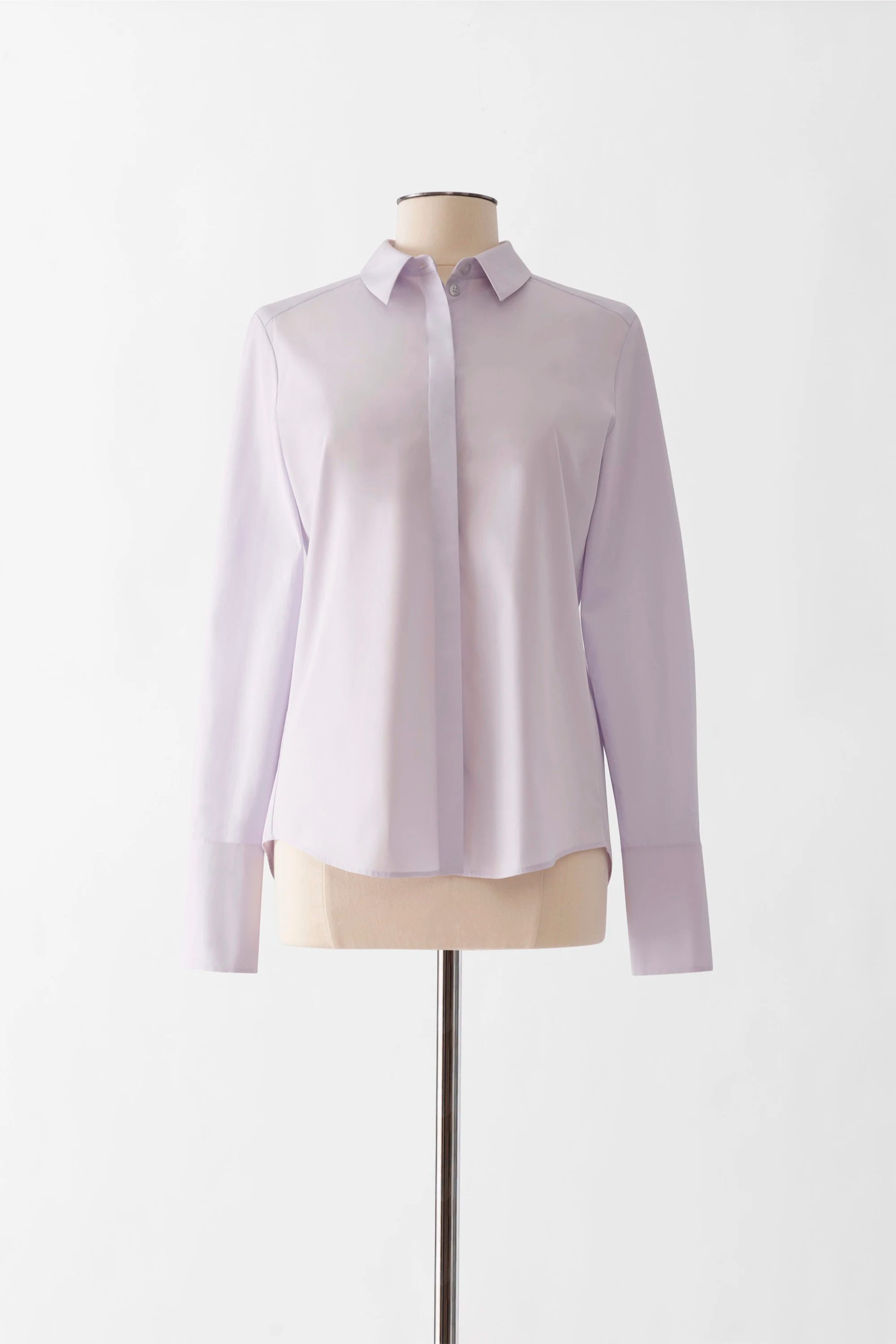 #color_white lilac