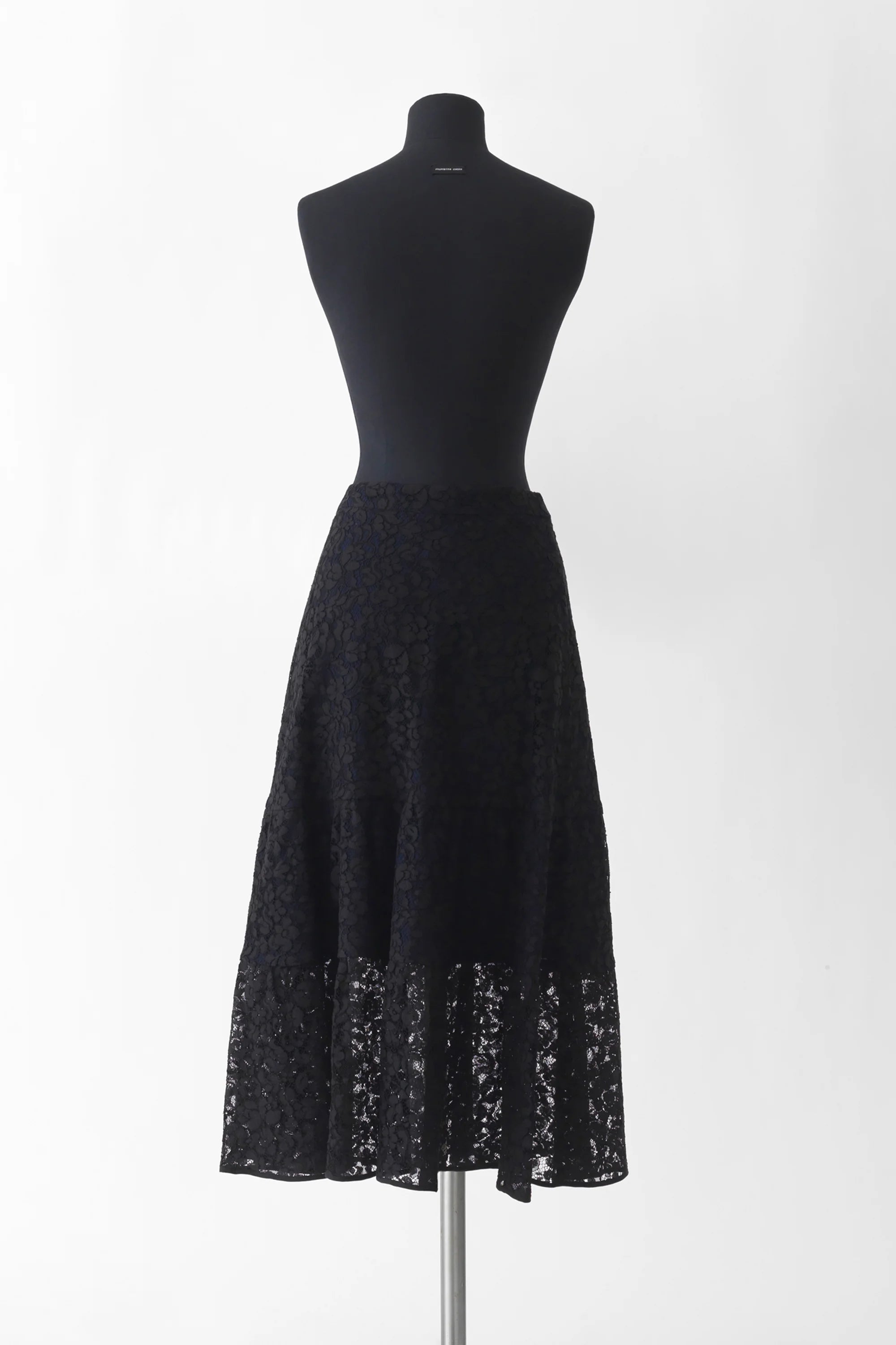 #color_black on navy