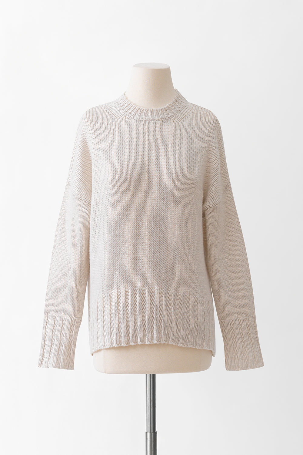 Cashmere Long-Sleeved Pullover with Crewneck - dusty white front